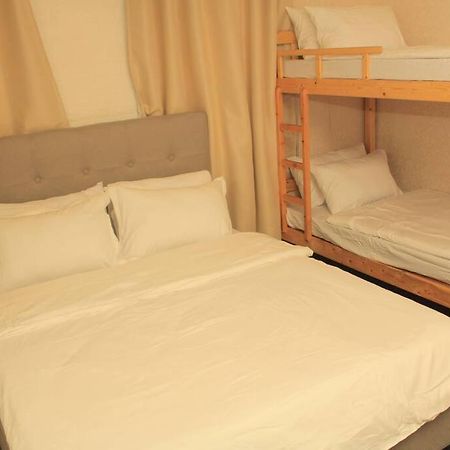 A2J Luxury 1Br Balcony Suite Near Venice Mall Bgc マニラ市 エクステリア 写真