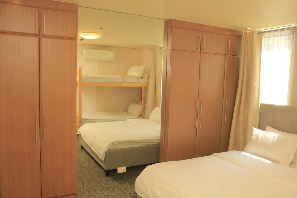 A2J Luxury 1Br Balcony Suite Near Venice Mall Bgc マニラ市 エクステリア 写真