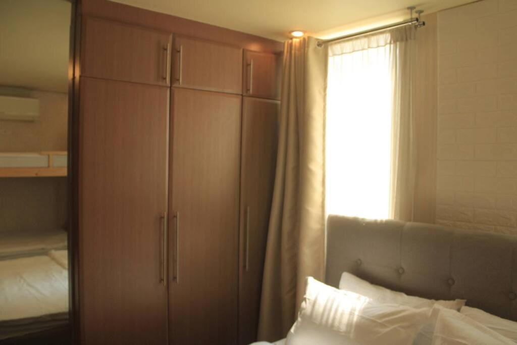 A2J Luxury 1Br Balcony Suite Near Venice Mall Bgc マニラ市 エクステリア 写真
