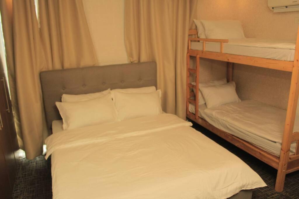 A2J Luxury 1Br Balcony Suite Near Venice Mall Bgc マニラ市 エクステリア 写真
