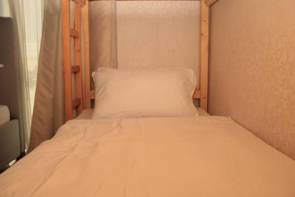 A2J Luxury 1Br Balcony Suite Near Venice Mall Bgc マニラ市 エクステリア 写真